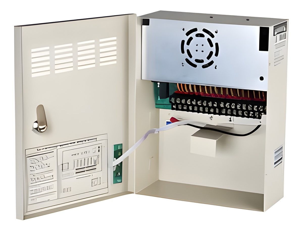 Fuente Conmutada 12V 20A 18 Salidas Con Backup