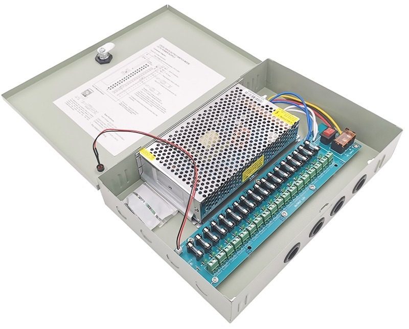 Fuente Conmutada 12V 30A 18 Salidas